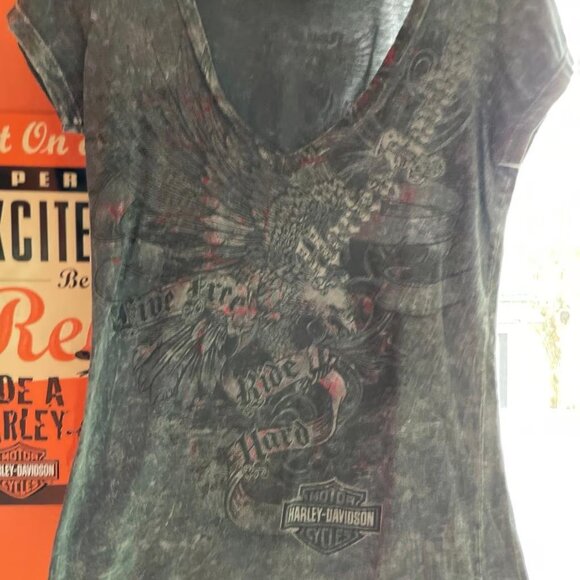 Harley-Davidson - Picture 1 of 4